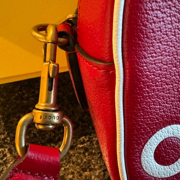 NEW Gucci X Adidas Red Shoulder Bag - Picture 3 of 9
